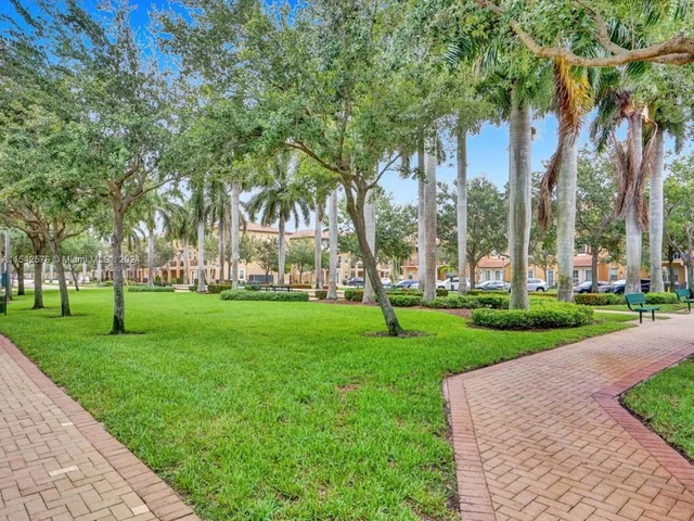 965 SW 147th Ave # 2504, Pembroke Pines FL 33027