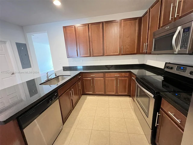 965 SW 147th Ave # 2504, Pembroke Pines FL 33027