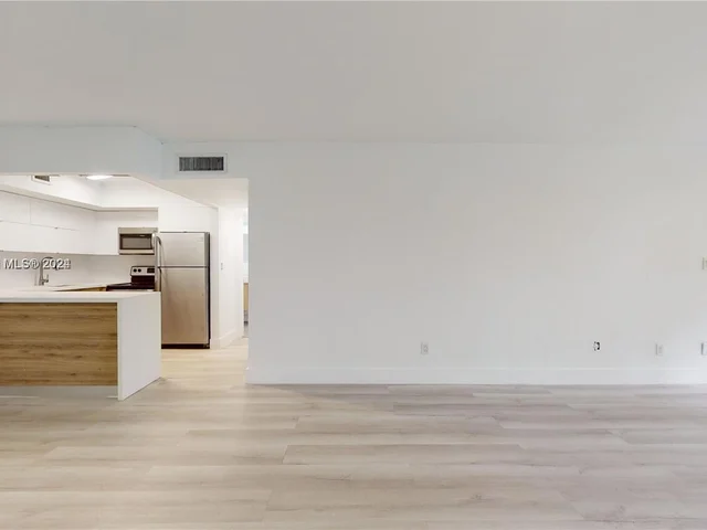 2715 Tigertail Ave # 401, Miami FL 33133