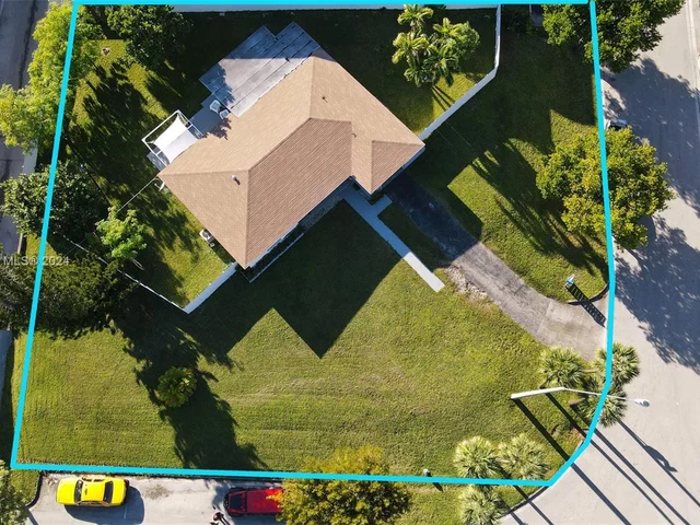 2190 NE 169th St, North Miami Beach FL 33162