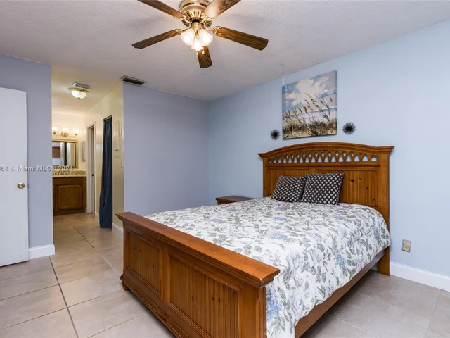 8823 Cleary Blvd # 8823, Plantation FL 33324