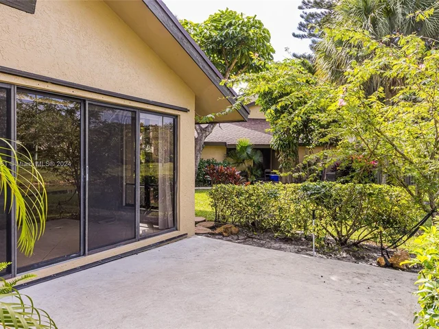 8823 Cleary Blvd # 8823, Plantation FL 33324