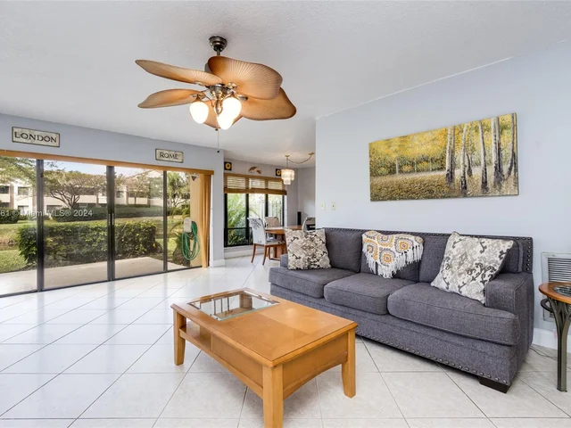 8823 Cleary Blvd # 8823, Plantation FL 33324