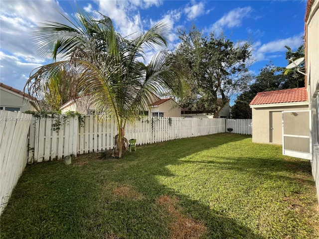 159 Cameron Ct, Weston FL 33326