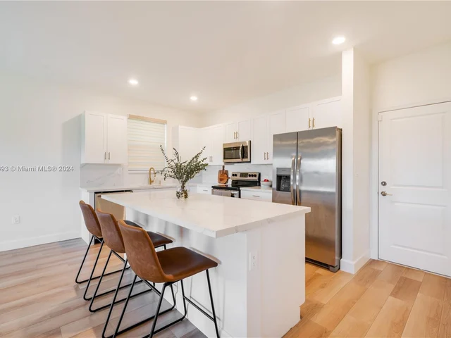 11892 SW 235th Ter, Homestead FL 33032