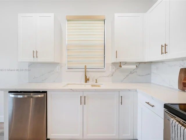 11892 SW 235th Ter, Homestead FL 33032