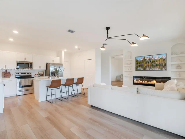 11892 SW 235th Ter, Homestead FL 33032