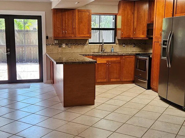 7822 SW 99 ST, Miami FL 33156