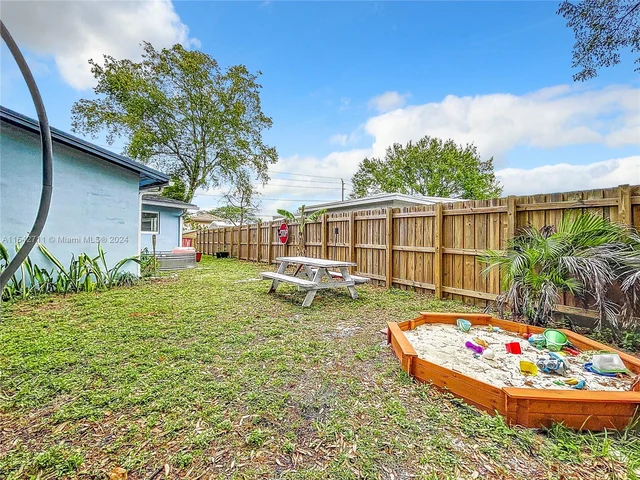 3637 Riverland Rd, Fort Lauderdale FL 33312