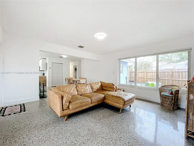 3637 Riverland Rd, Fort Lauderdale FL 33312