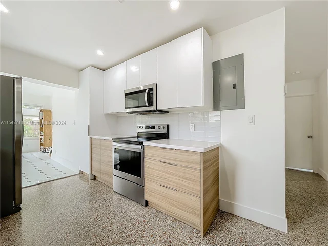 3637 Riverland Rd, Fort Lauderdale FL 33312