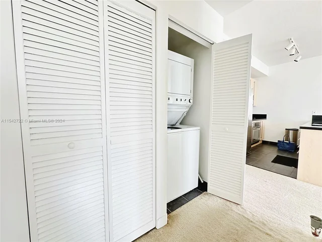 1111 SW 1st Ave, Miami FL 33130