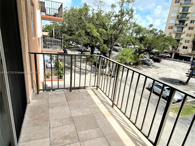 1465 NE 123rd St # 302, North Miami FL 33161