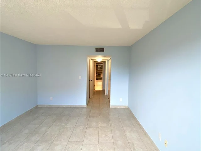 1465 NE 123rd St # 302, North Miami FL 33161