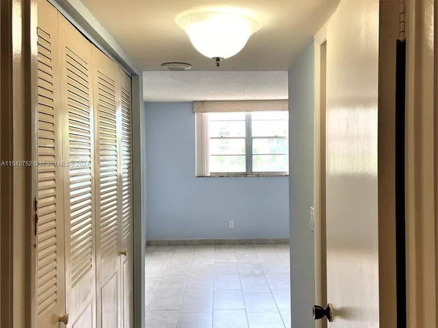 1465 NE 123rd St # 302, North Miami FL 33161
