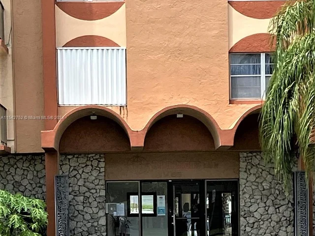 1465 NE 123rd St # 302, North Miami FL 33161