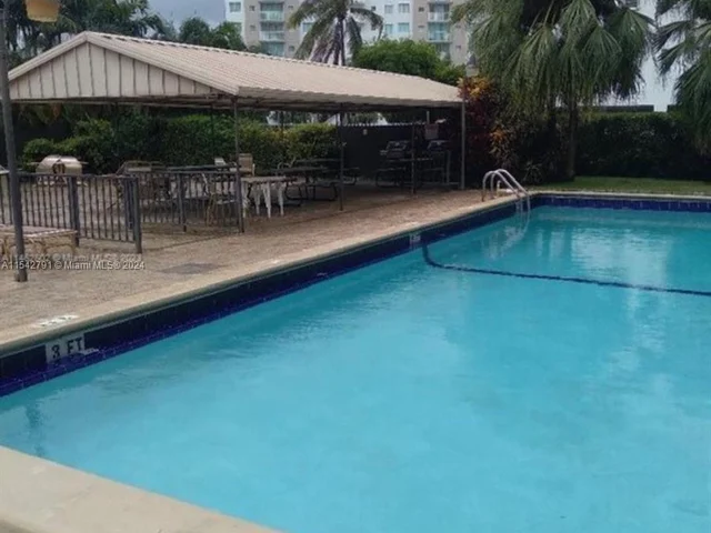 250 181st Dr # 212, Sunny Isles Beach FL 33160