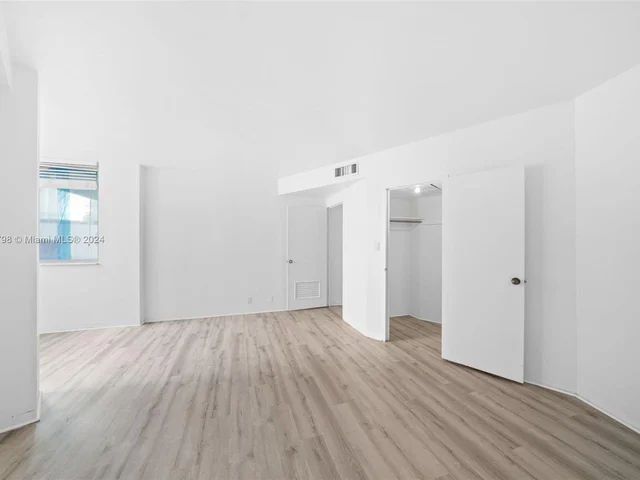 3301 NE 5th Ave # 906, Miami FL 33137