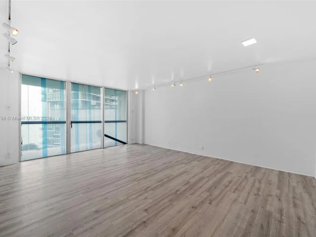 3301 NE 5th Ave # 906, Miami FL 33137