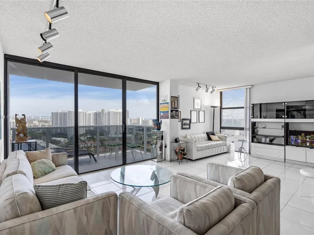 3675 N Country Club Dr # 2602, Aventura FL 33180