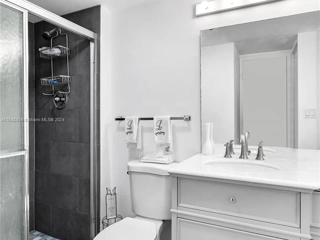 3675 N Country Club Dr # 2602, Aventura FL 33180