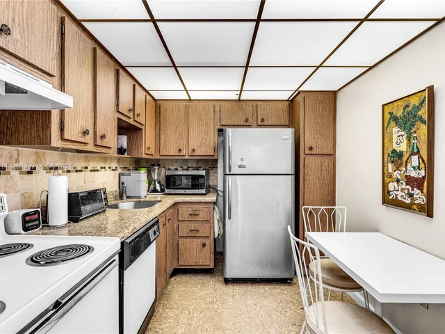 3675 N Country Club Dr # 2602, Aventura FL 33180