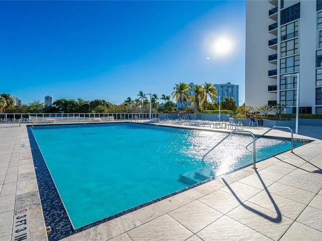 3675 N Country Club Dr # 2602, Aventura FL 33180