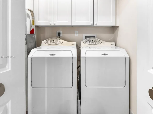 100 S Birch Rd # 1103F, Fort Lauderdale FL 33316