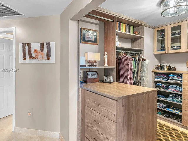 100 S Birch Rd # 1103F, Fort Lauderdale FL 33316