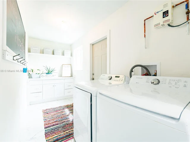 2345 NW 182nd Ter, Miami Gardens FL 33056