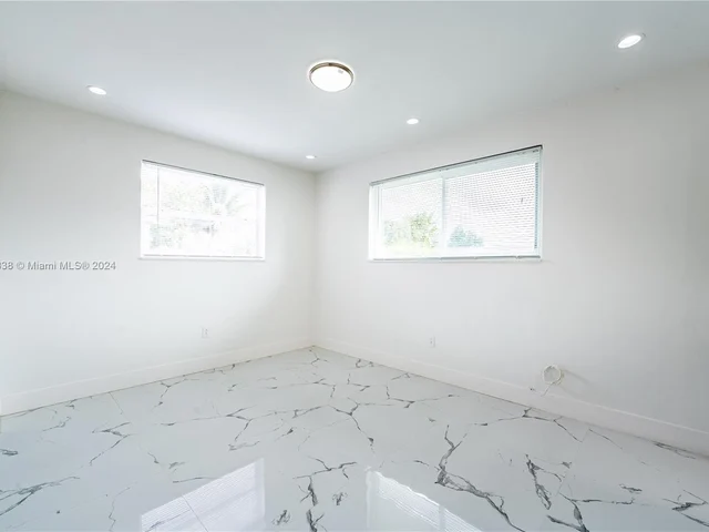 2345 NW 182nd Ter, Miami Gardens FL 33056