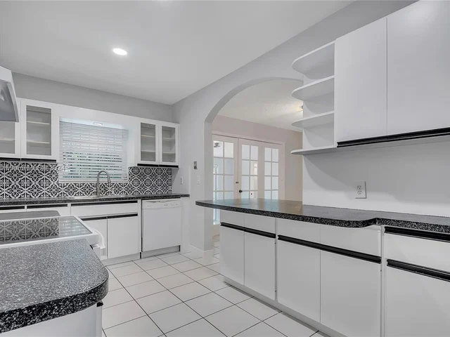 2327 SW 22nd Ter, Miami FL 33145