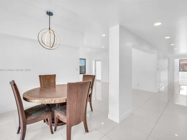 1223 Polk St, Hollywood FL 33019