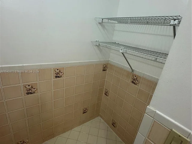 112 NW 32nd Pl # 112, Miami FL 33125