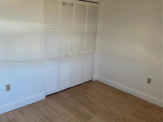 112 NW 32nd Pl # 112, Miami FL 33125