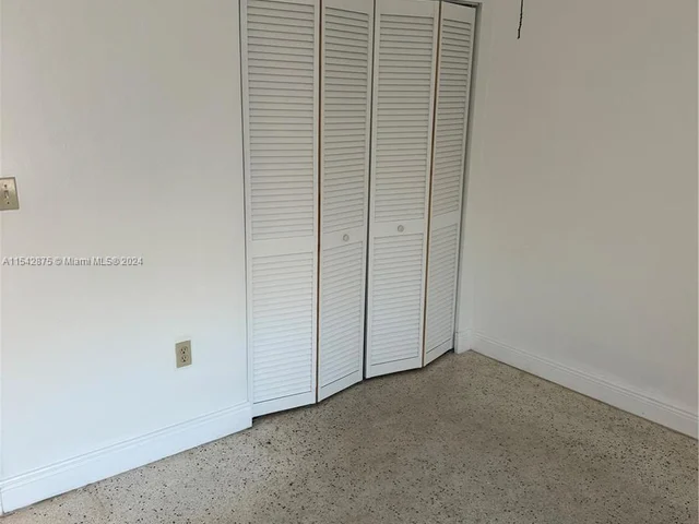 112 NW 32nd Pl # 112, Miami FL 33125