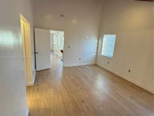 112 NW 32nd Pl # 112, Miami FL 33125