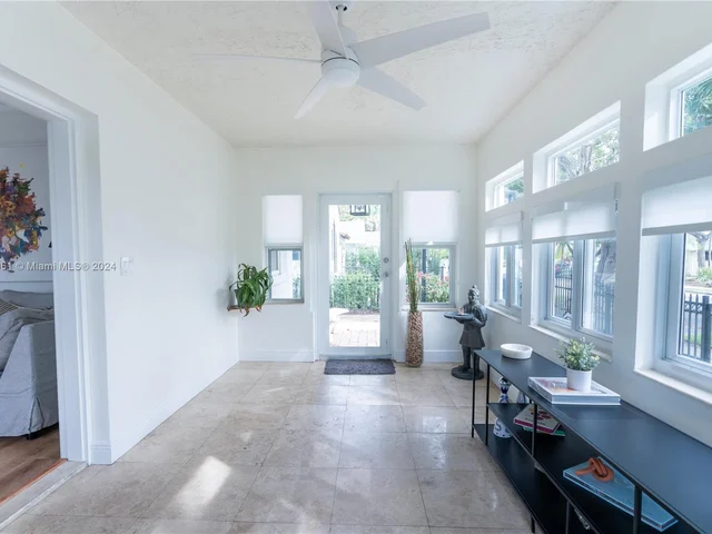 55 NE 46th St, Miami FL 33137