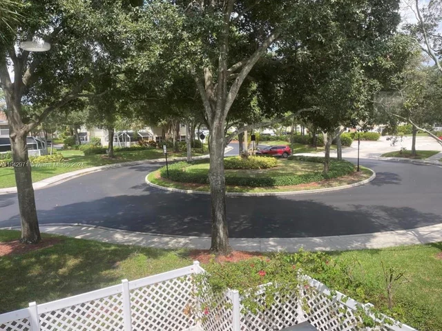 2902 Foxboro Ct # 2902, Boynton Beach FL 33436