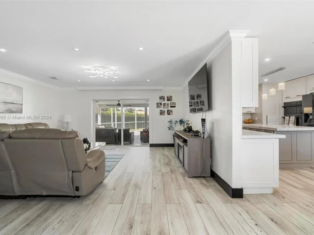 1501 NW 64th Ave, Margate FL 33063