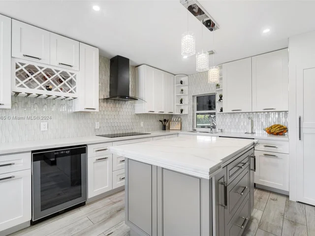 1501 NW 64th Ave, Margate FL 33063