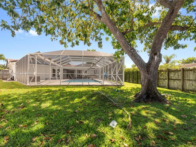 1501 NW 64th Ave, Margate FL 33063