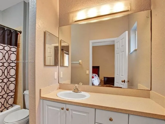 6411 Catalina Ln # 0, Tamarac FL 33321