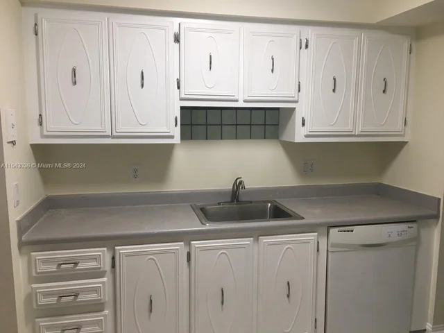 12052 Alternate A1A # C4, Palm Beach Gardens FL 33410