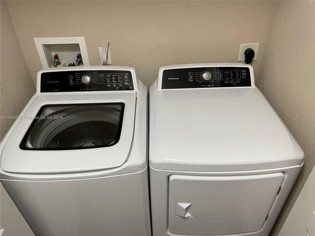 11025 Legacy Blvd # 201, Palm Beach Gardens FL 33410