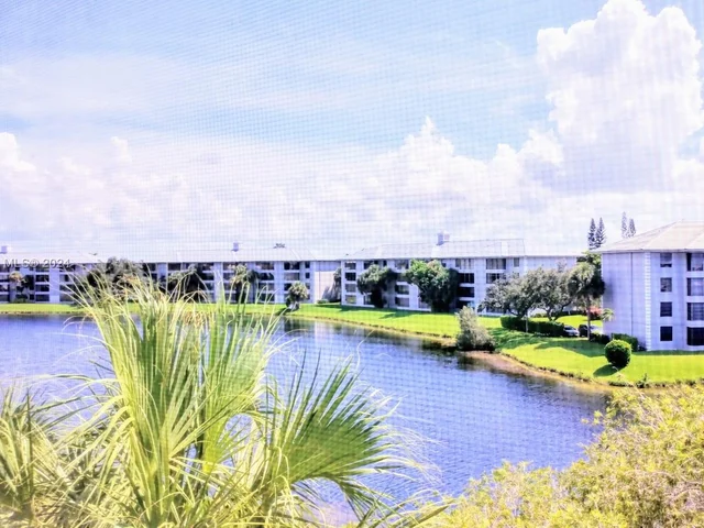 9420 Poinciana Pl # 406, Davie FL 33324