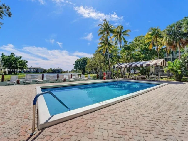 9420 Poinciana Pl # 406, Davie FL 33324