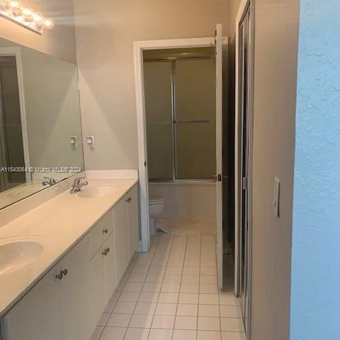 9123 SW 152Path # A, Miami FL 33196