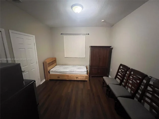 9123 SW 152 Path # B, Miami FL 33196