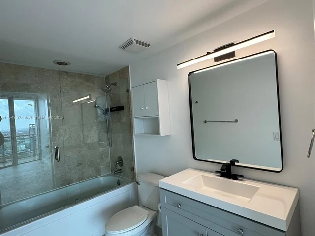 350 S Miami Ave # 3913, Miami FL 33130